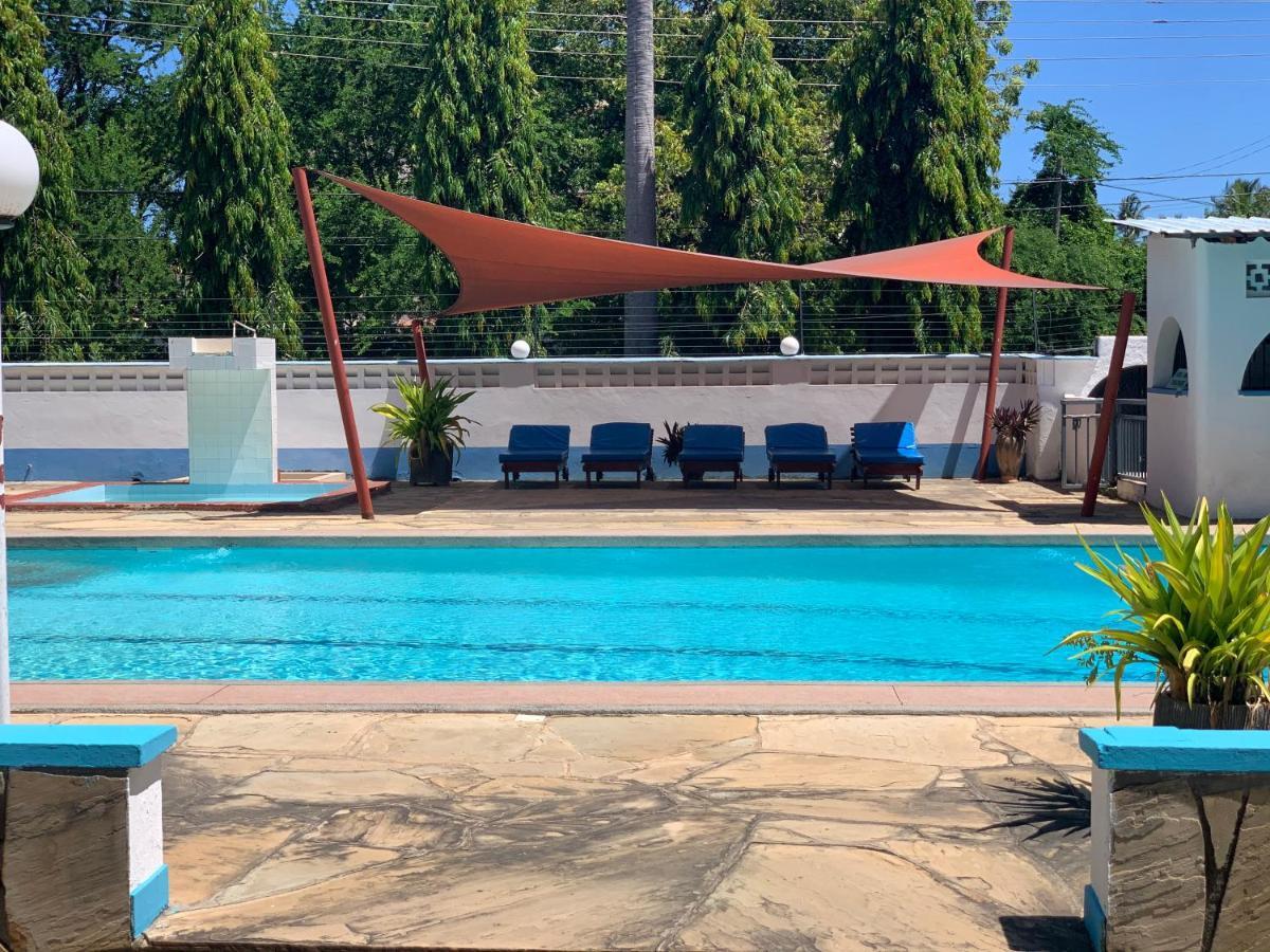 Nyali Beach Paradise Resort Apartments מראה חיצוני תמונה